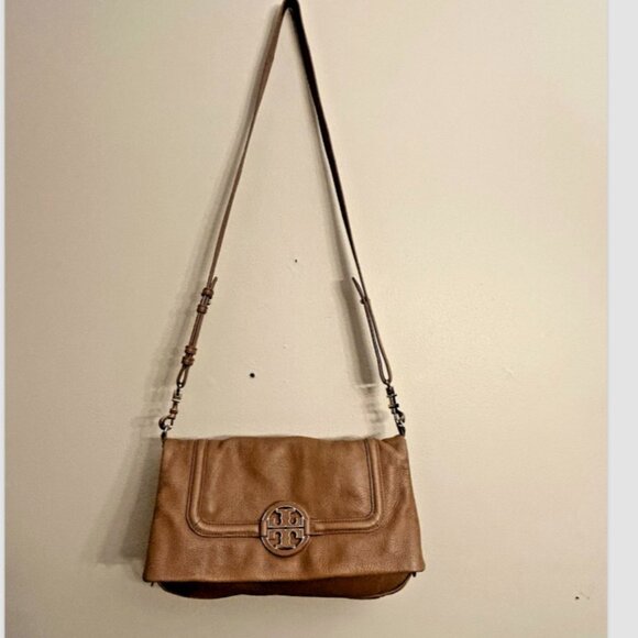 Tory Burch Amanda Foldover Crossbody Bag Brown Leather - Picture 1 of 16